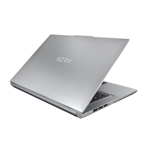 10195_gigabyte_aero_16_silver_2